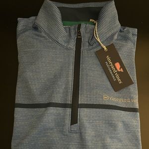 Vineyard Vines Men’s Sankaty Quarter Zip Performance Shirt